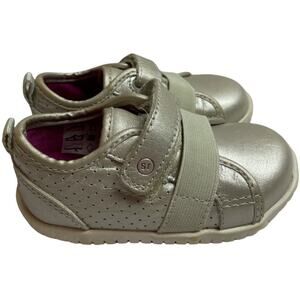 Stride Rite Memory Foam SRT Riley Beige Leather Sneakers Toddler Size 4.5